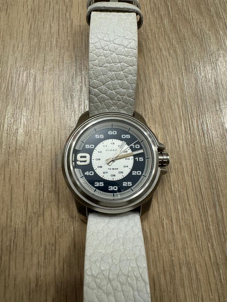 Vand ceas Diesel alb unisex