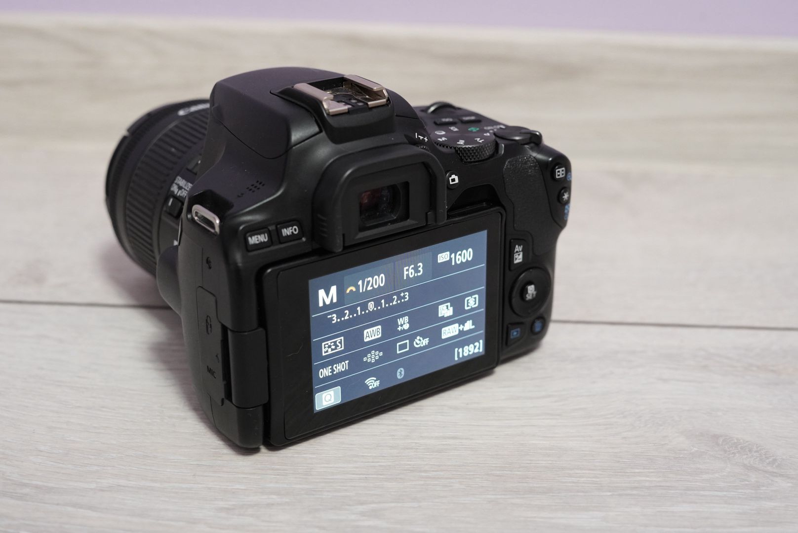 Canon 250d + китов обектив