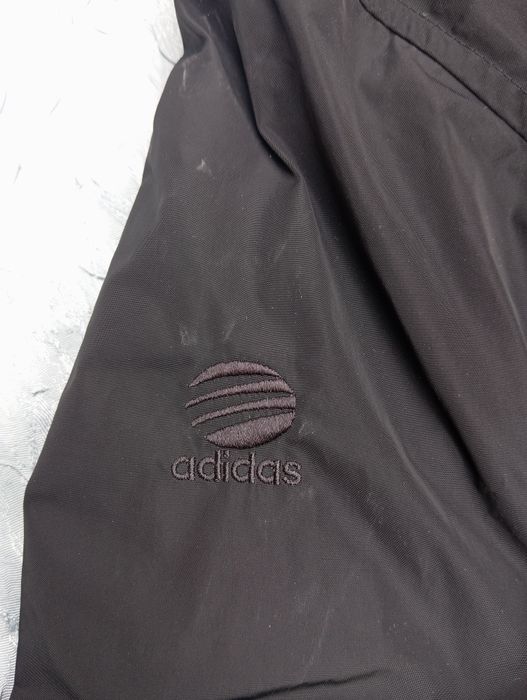 Vând geacă de bărbați Adidas!