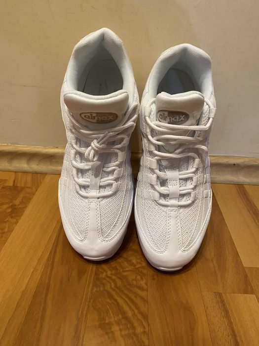 Vand papuci airmax albi