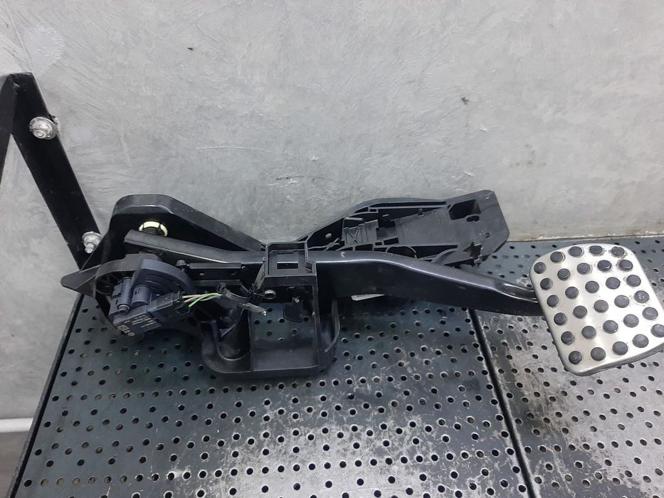 pedala frana mercedes  a-class  w177  a1772900500