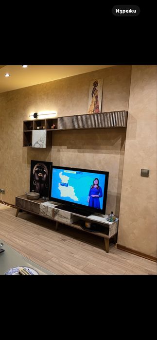 Шкаф за телевизор и етажерка