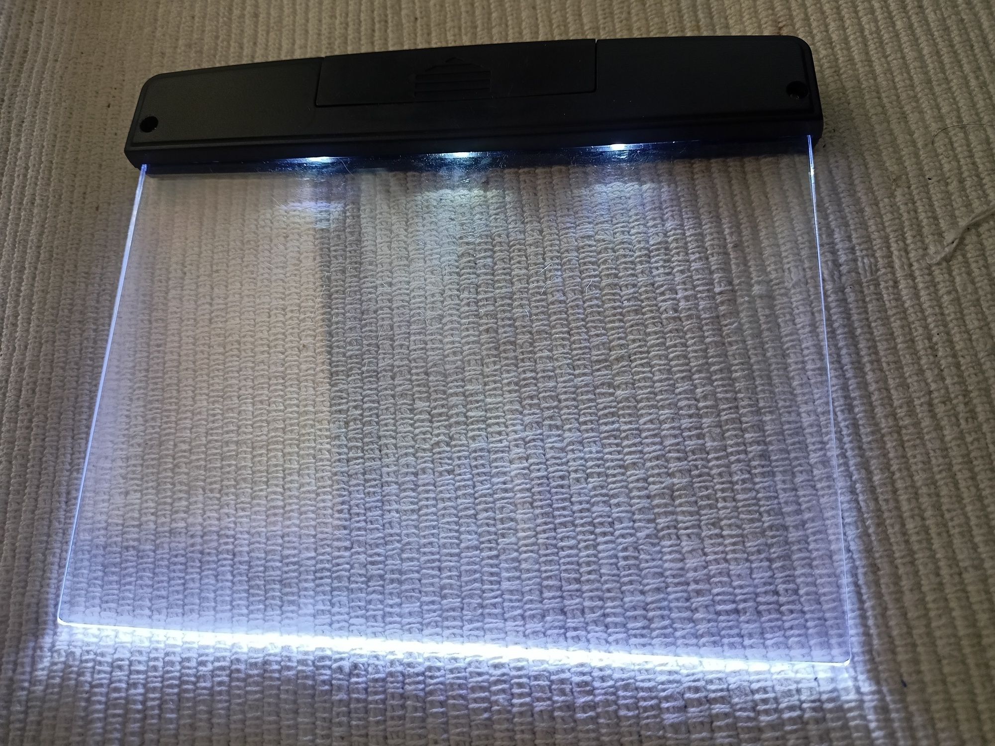 LED осветление за книга