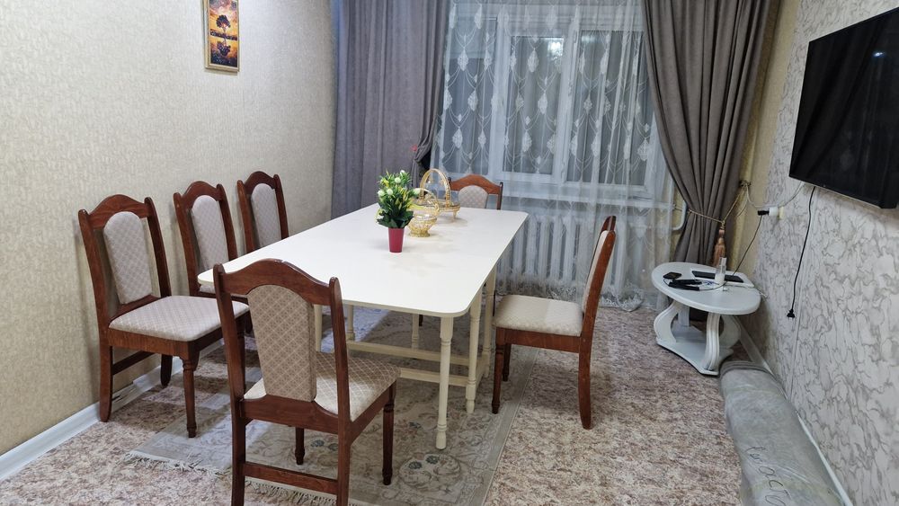 Продам стол и стулья