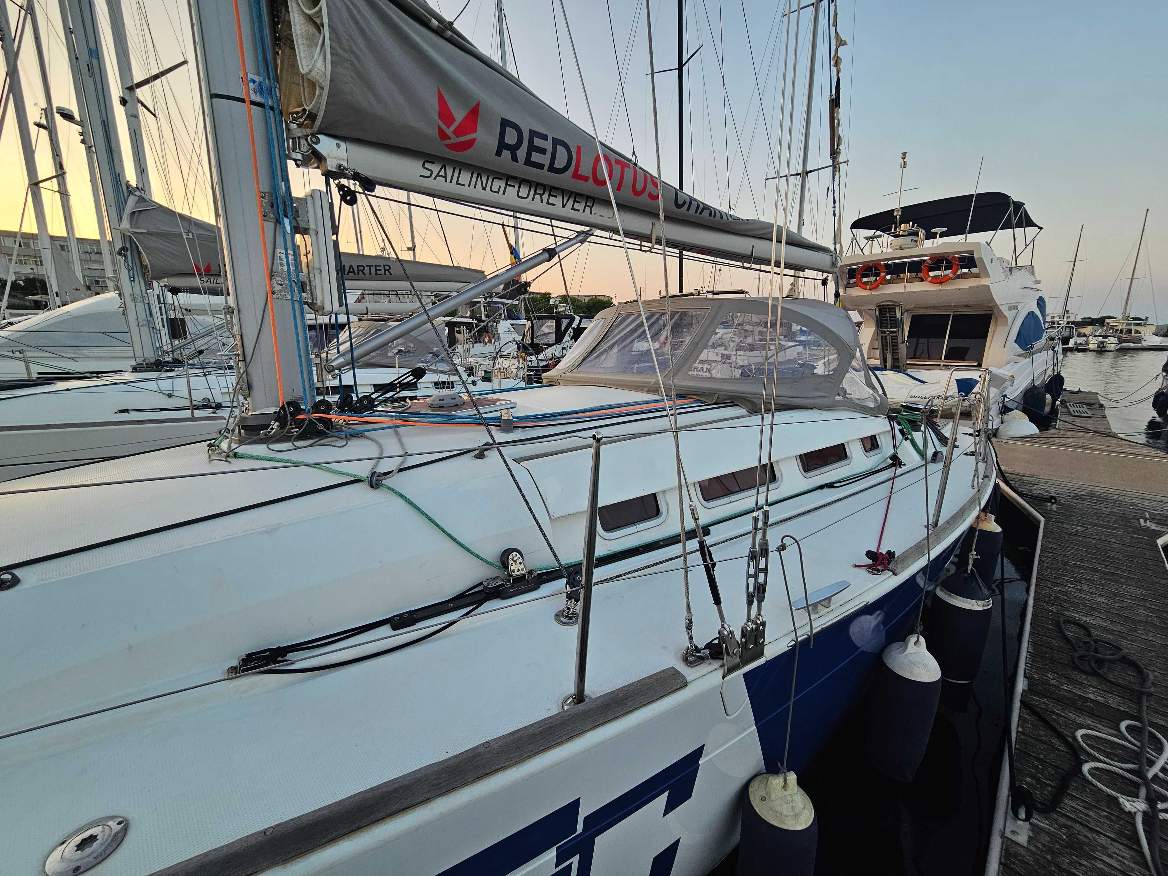 BENETEAU FIRST 35 (OPS) - множество подобрения, ДДС възстановим