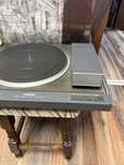 Продавам грамофон Revox B790