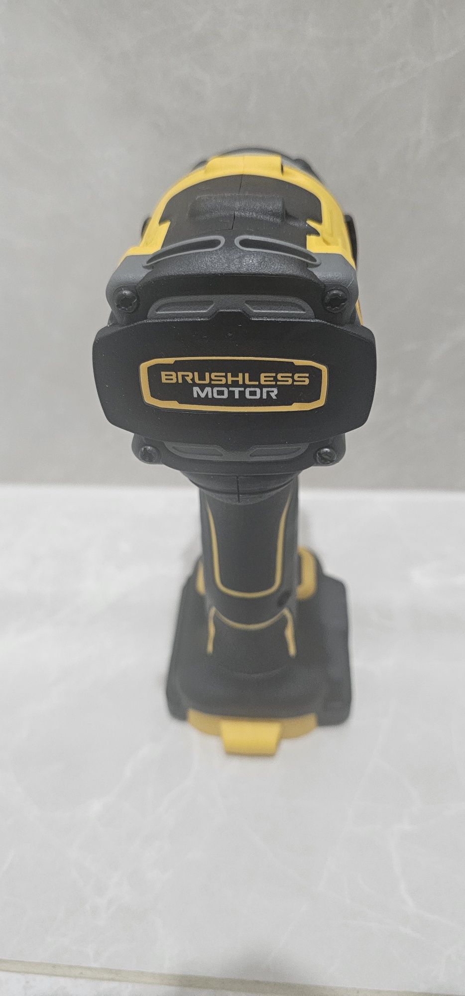 Dewalt DCF860 ultimul model
