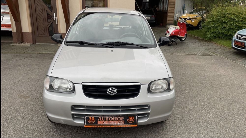 Продава се само на части Suzuki Alto 2003 год.