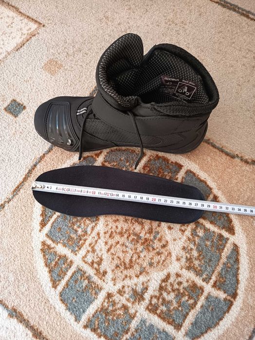 Мотоциклетни боти