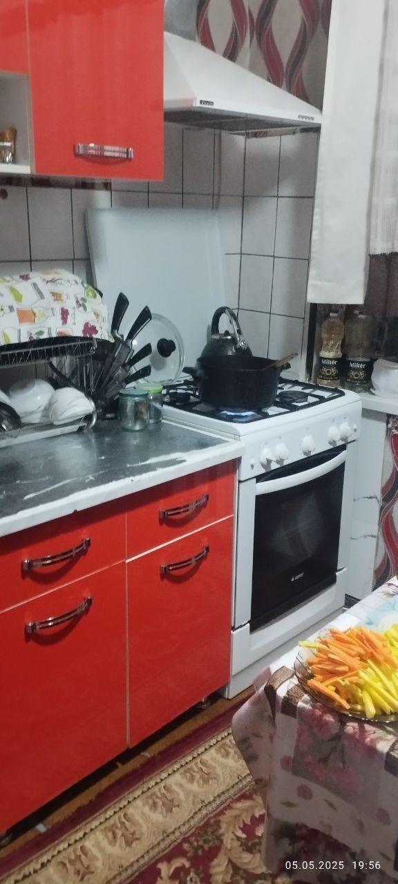 Продается 1 комнатная на Юнусабад 5