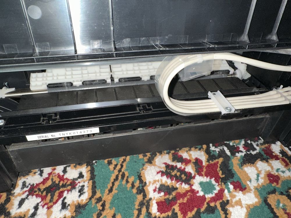 Epson L120 4ta rangli kam ishlagan pechatlari tinniq
