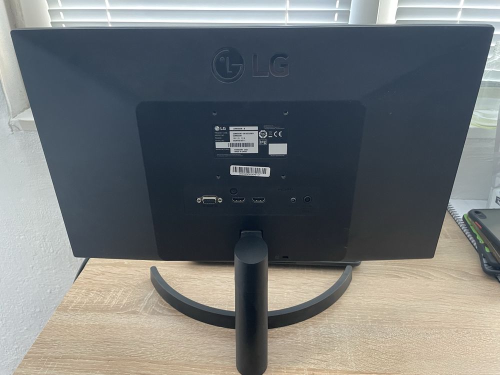 Монитор LG 22Mk600M-B