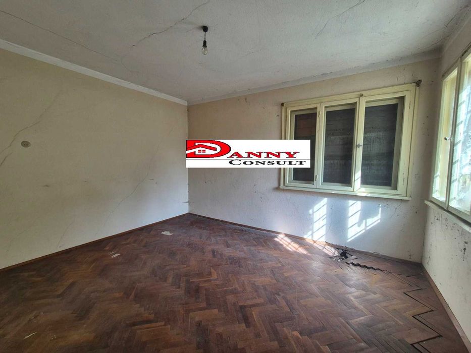 Продава се Къща в Велико Търново, Акация - 100 кв.м за 561 €/кв.м - Снимка #6