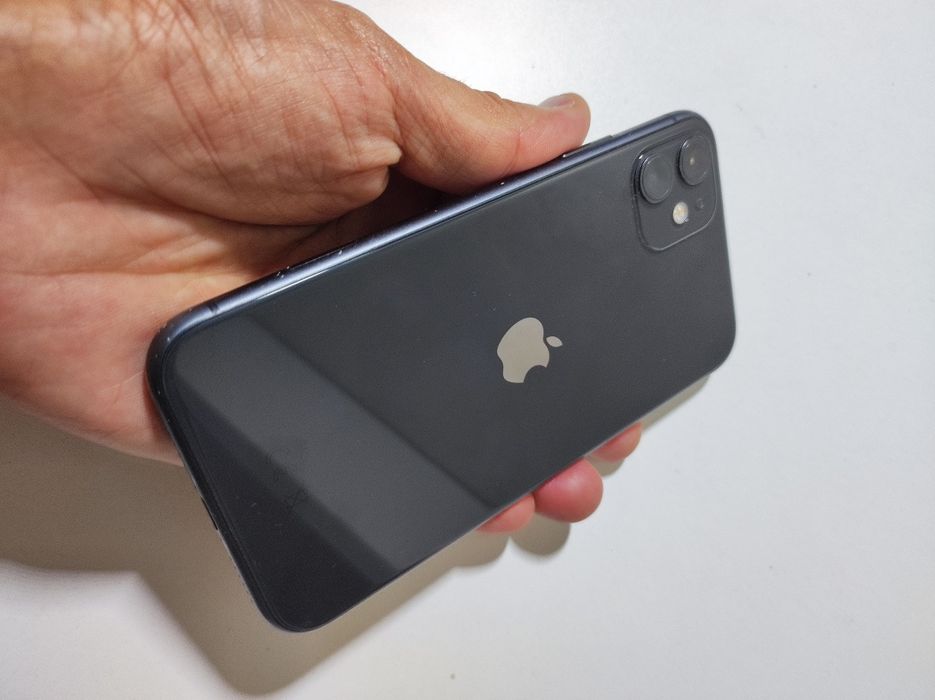 iPhone 11 на 128 памяти