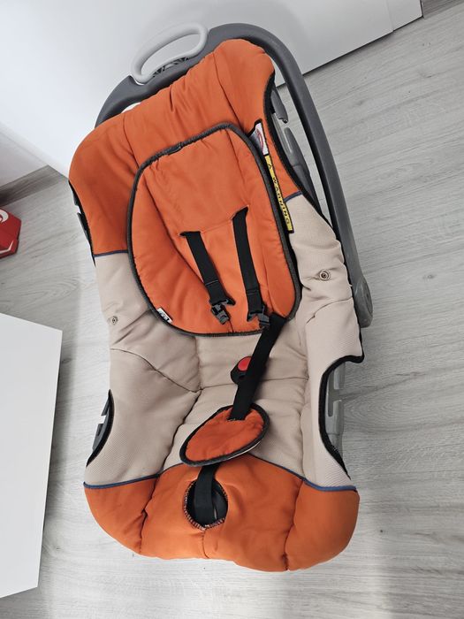 Scoica auto pentru bebe