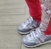 Ортопедическая обувь кроссовки для девочки размер 24.