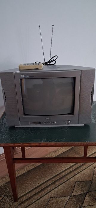 Телевизор б/у продам