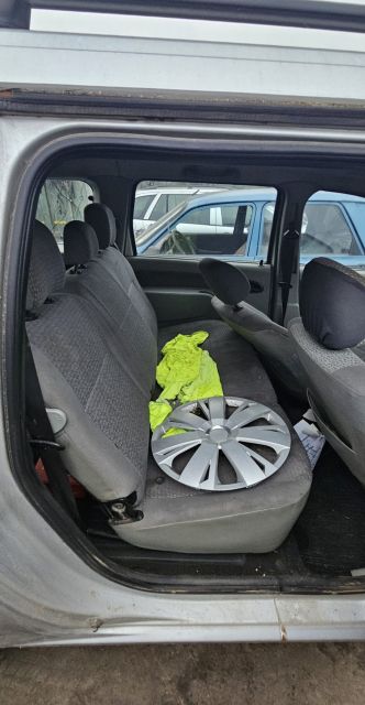 Maner deschidere din exterior usa fata stanga Dacia Logan prima gener