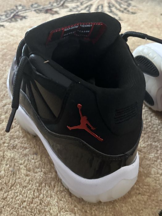 Air Jordan 11 “Playoffs / Bred”