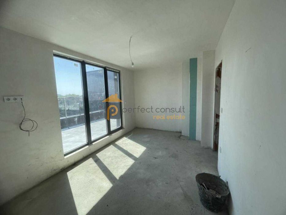 Тристаен Апартамент в Кършияка