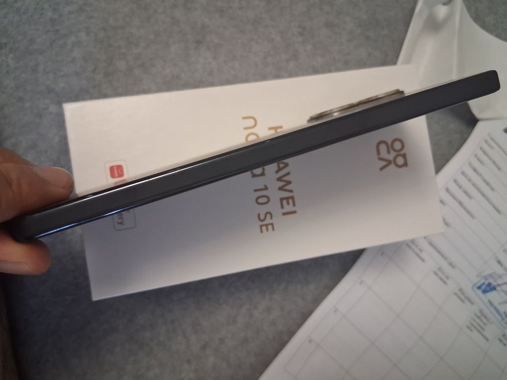 Huawei 10 SE с гаранция