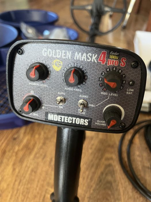 Golden Mask 4 Pro S Bundle pack