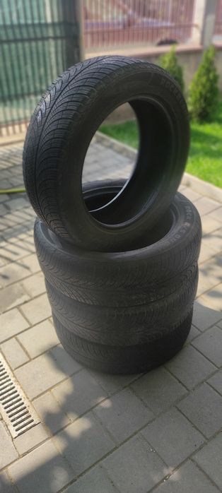 Продавам 4 броя гуми комплект  235/55/19 rock a/c one