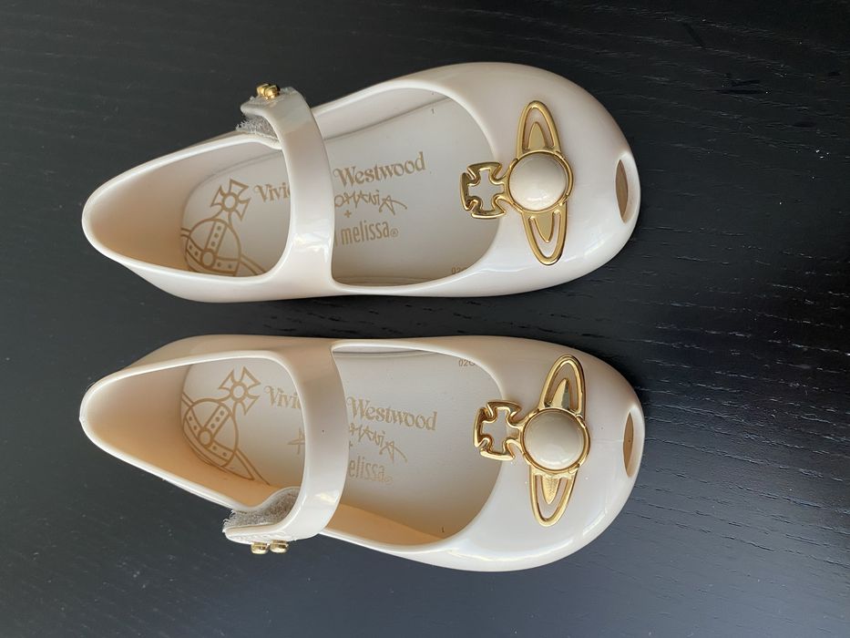 Сандалии бежевые MINI MELISSA, 22,23 р