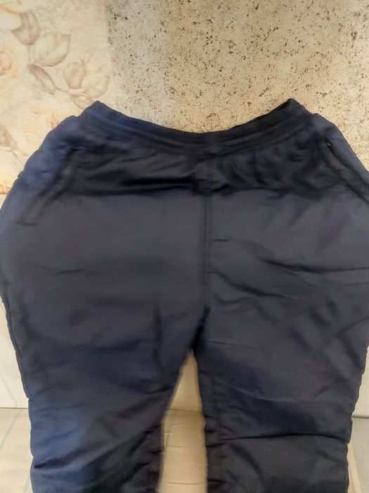 Продам штаны в нормальном состоянии.