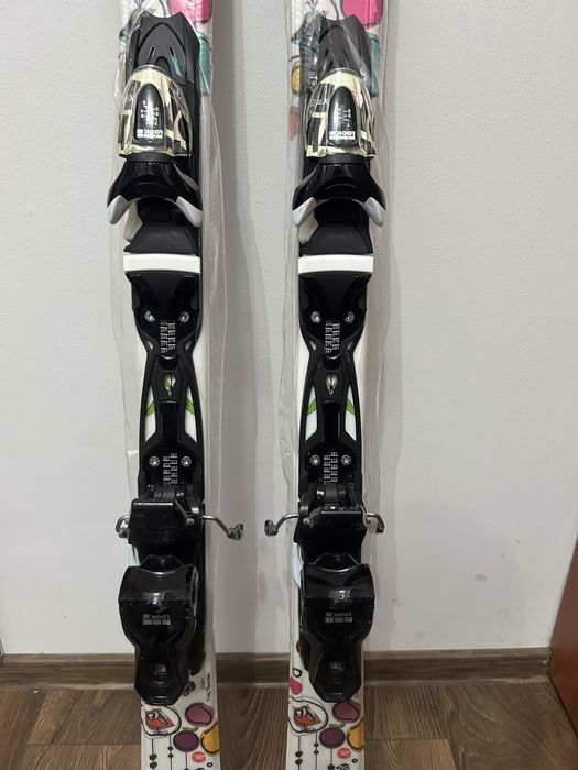 Schiuri pentru fete marime 130 cm noi/nefolosite