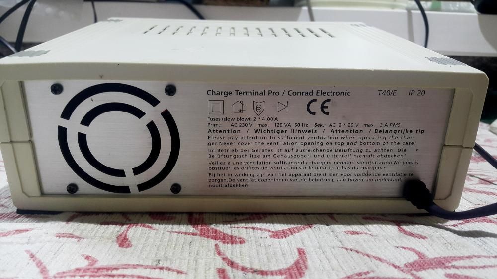 Incarcator inteligent Conrad-Charge terminal Pro