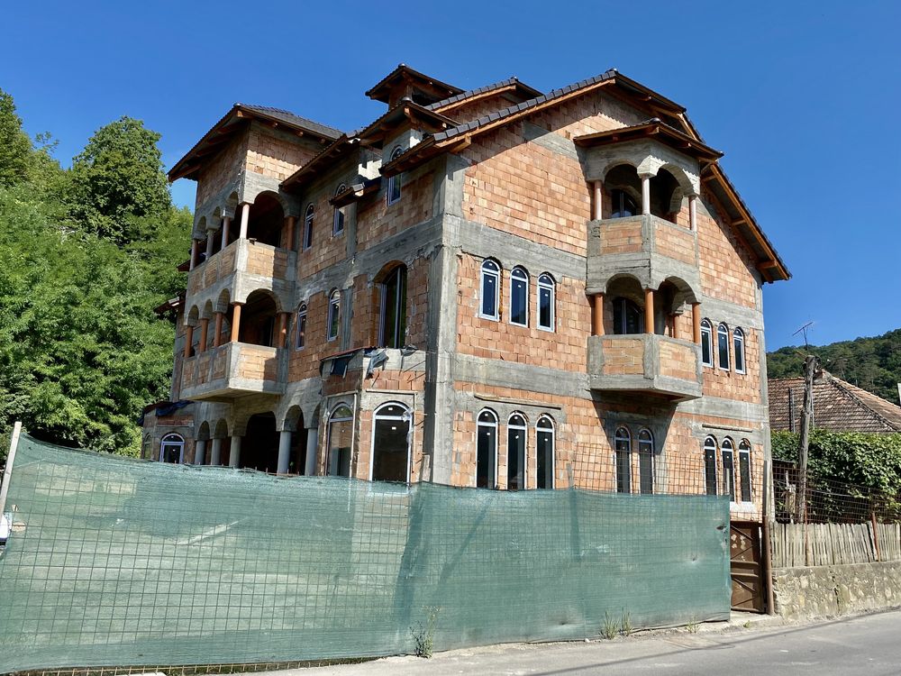 Conac - pensiune în construcție Sighișoara
