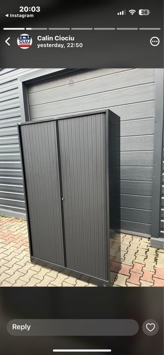 Dulap metalic cu uși tip rulou