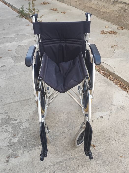 Продам инвалидную каляску.