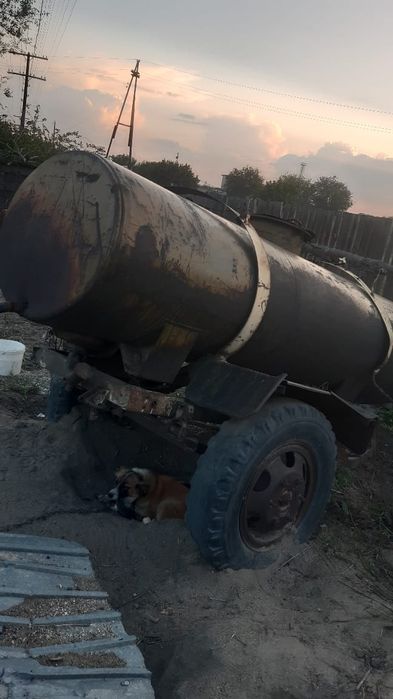 Продам бочку в прицепом