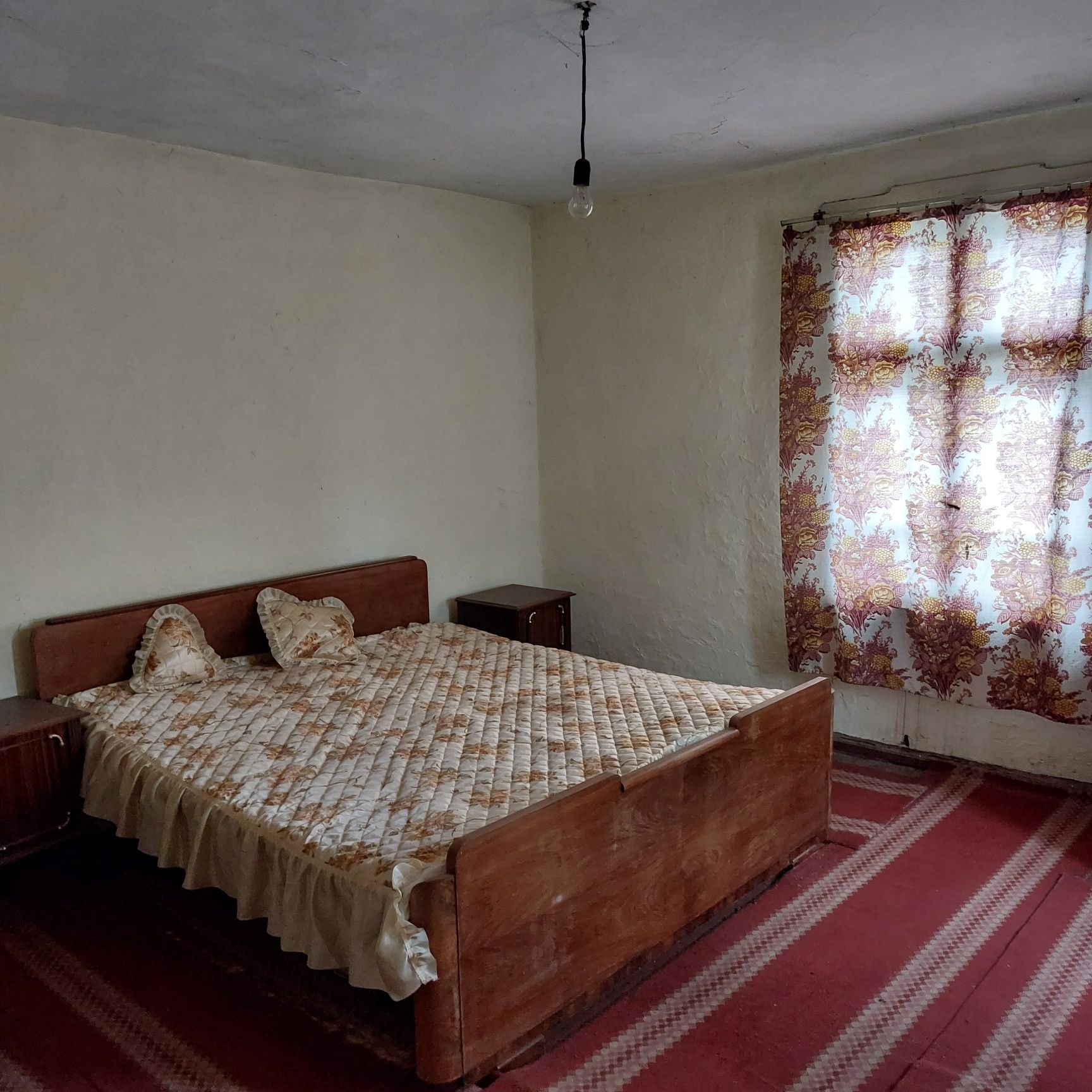 Продавам къща с двор в гр. Бяла Слатина