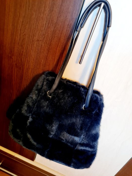 Geanta bleumarin blana