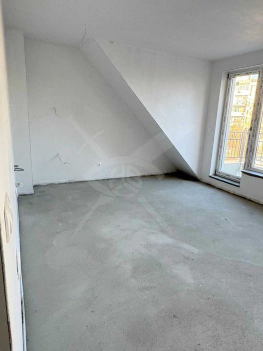 Продава се Тристаен апартамент в Пловдив, Кючук Париж - 94 кв.м за 1298 €/кв.м - Снимка #2