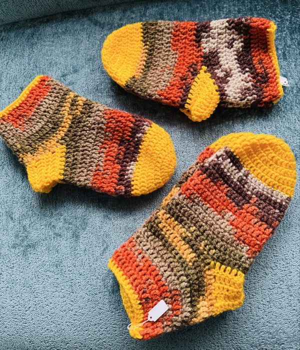 Ciorapi grosi realizati manual