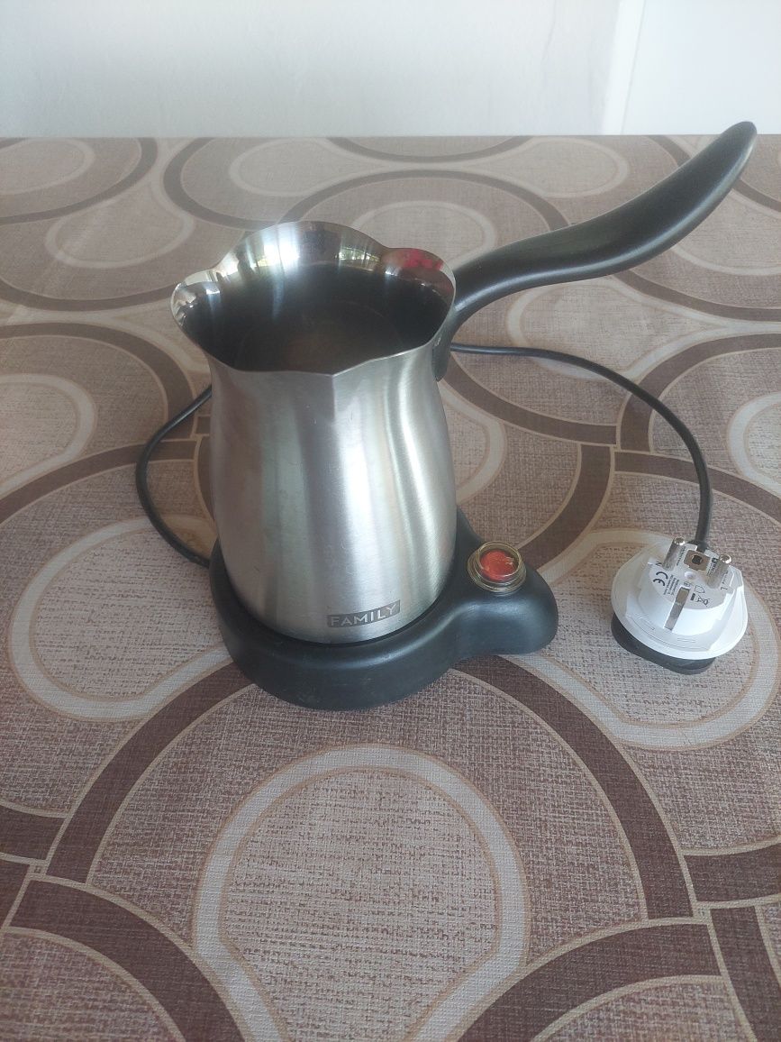 Expresor cafea,cuptor electric, Blender, storcător, mașina tocat carne