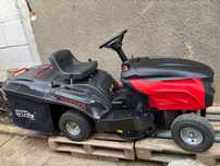 Tractoras de tuns gazon gude