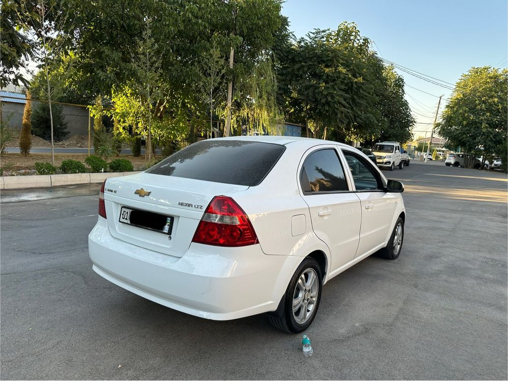 Nexia 3 2018 4-pozitsiya Full Avtomat karobka srochna sotiladi