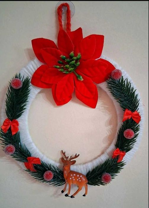 Коледни венци, ръчна изработка.