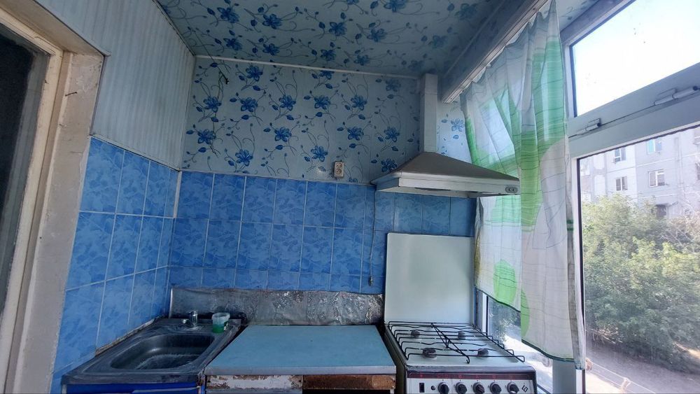 Тезда 6микраёнда 3хона 2этаж   квартира ижарага берилади