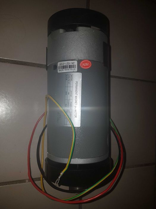 Motor banda alergare