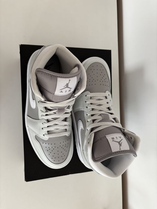 Jordan Air 1 Mid