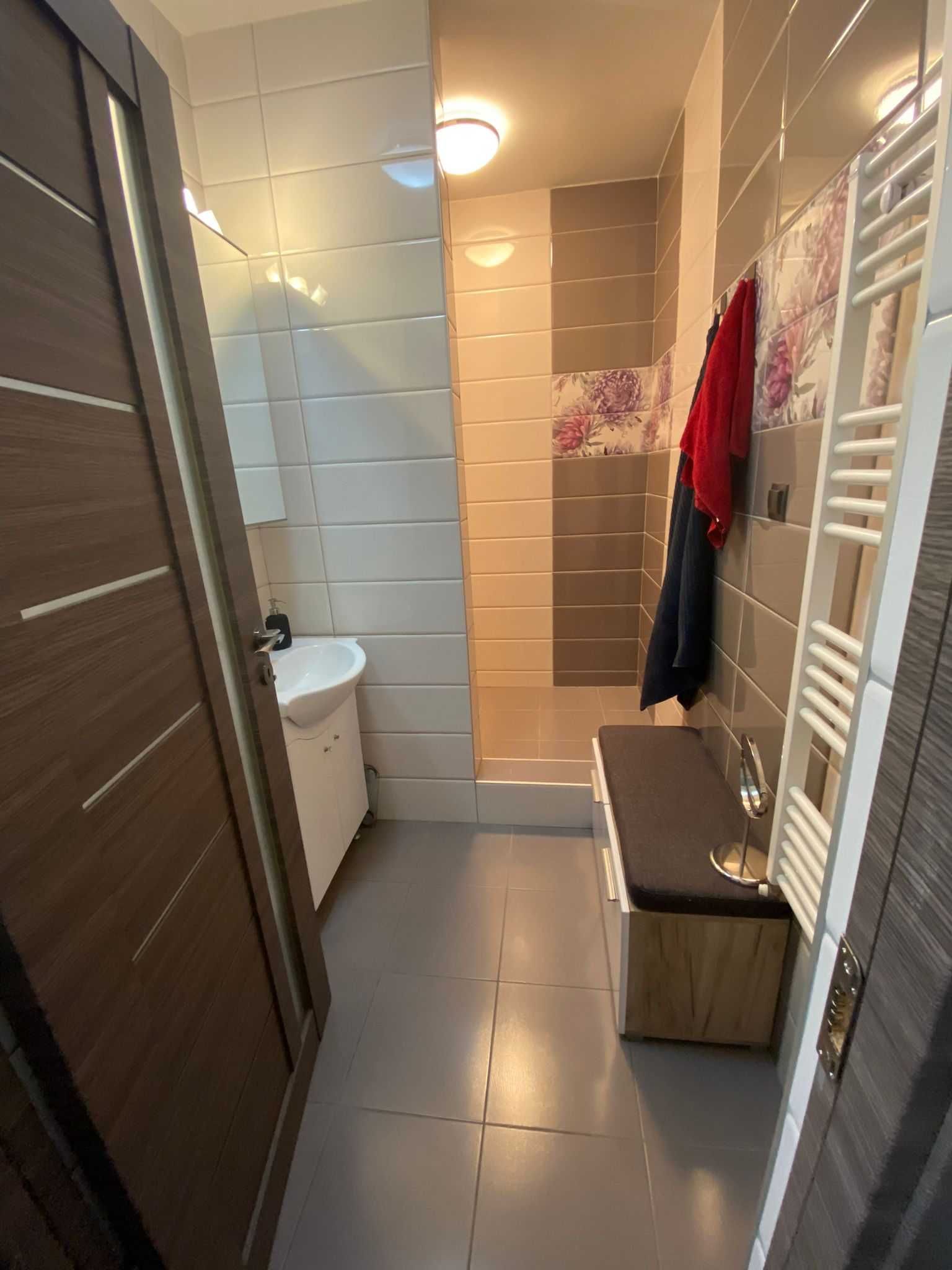 PF vand apartament 2 camere, la cheie, etaj intermediar, zona BMW