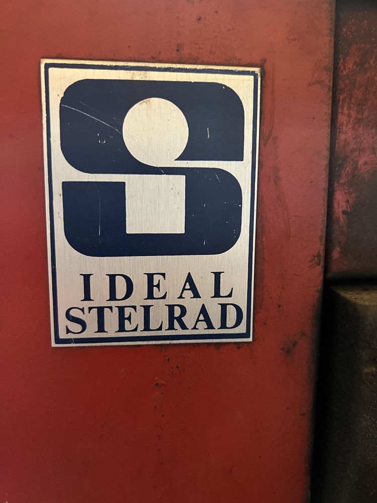 Vand centrală termina pe lembe