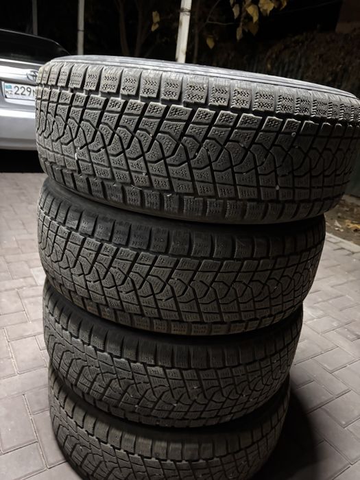 Комплект зимних шин 265/65/17