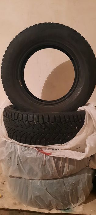 Шины Pirelli зимние,шипованные!
